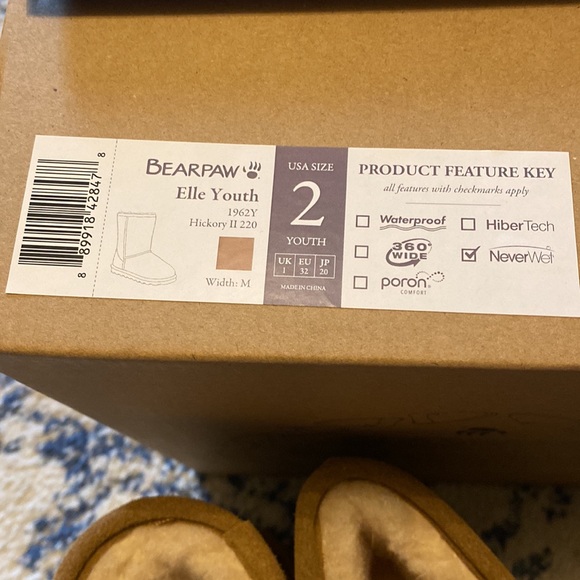 NIB BearPaw Elle Youth Girls Comfy Boots size 2 - Picture 10 of 10